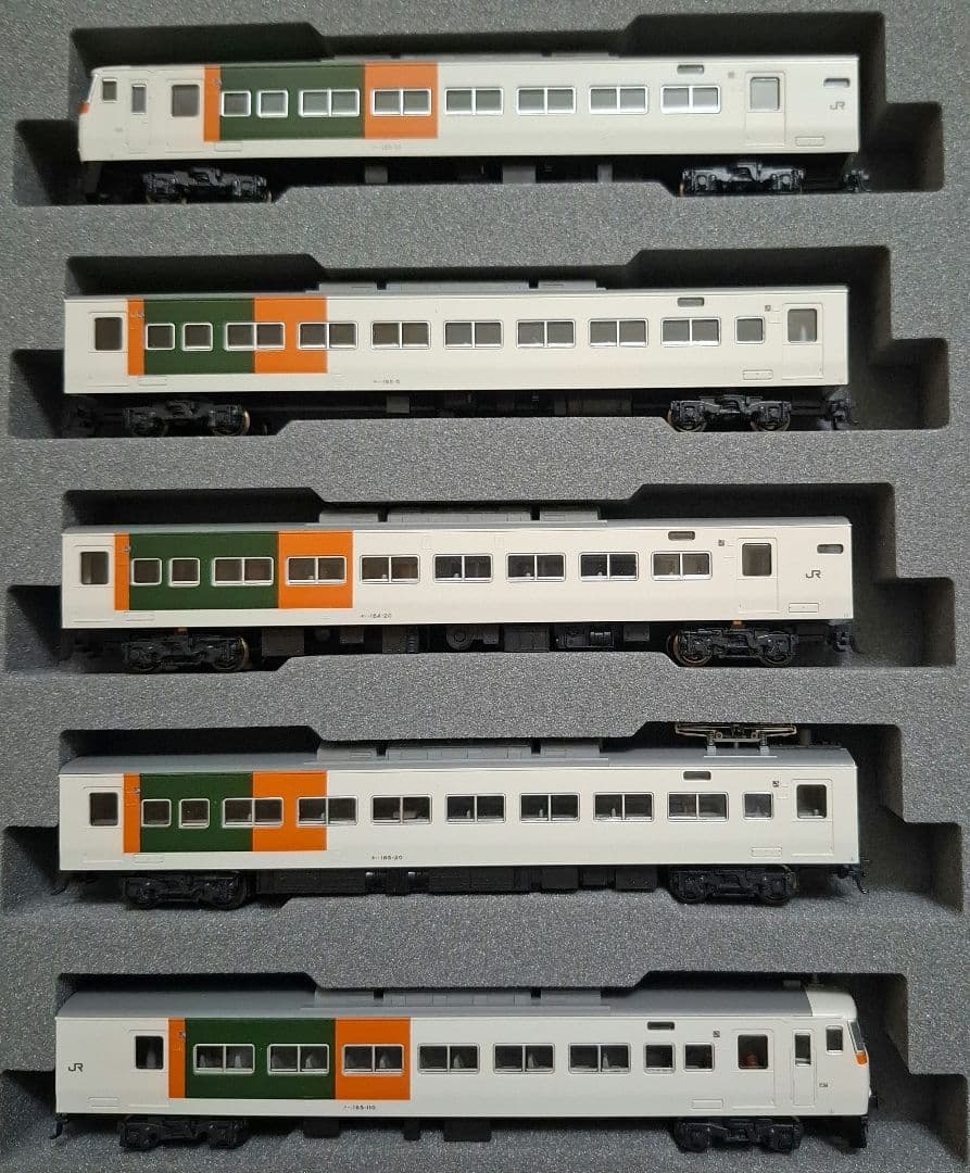 KATO　10-219.220.225　185系　0番台　「踊り子」　新塗色