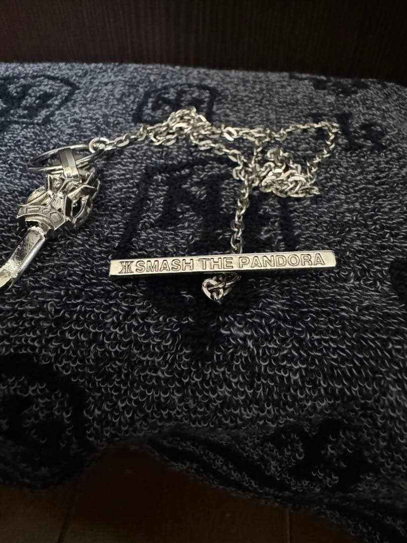 吉川晃司　SMASH THE PANDORA ネックレス　2002年ツアー