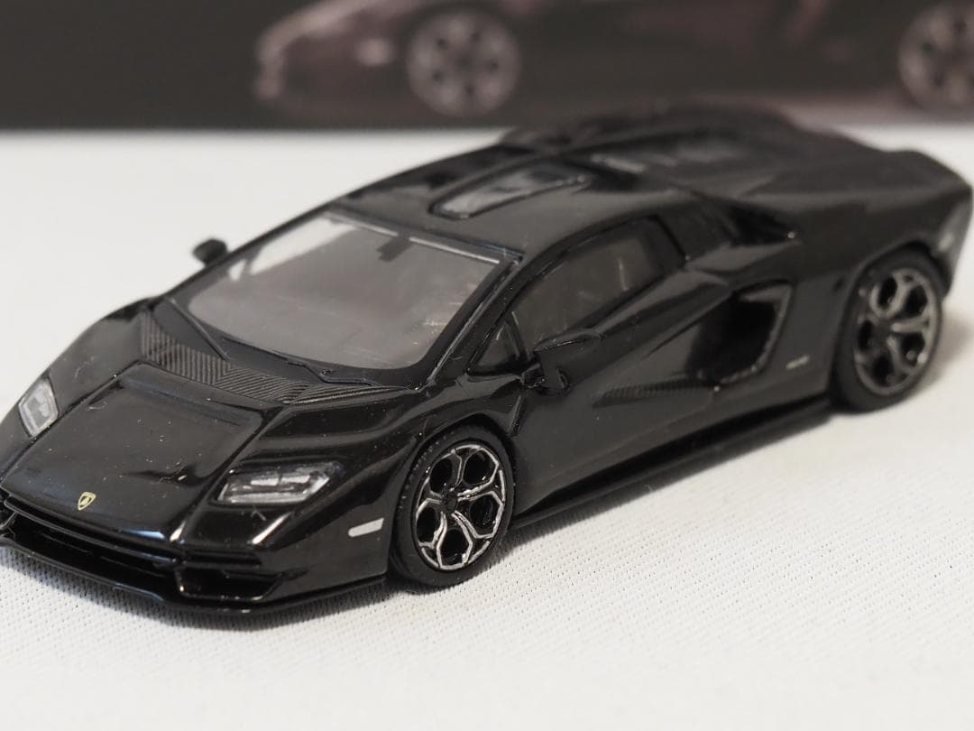 ミニカー MINI GT Lamborghini Countach LPI 800-4