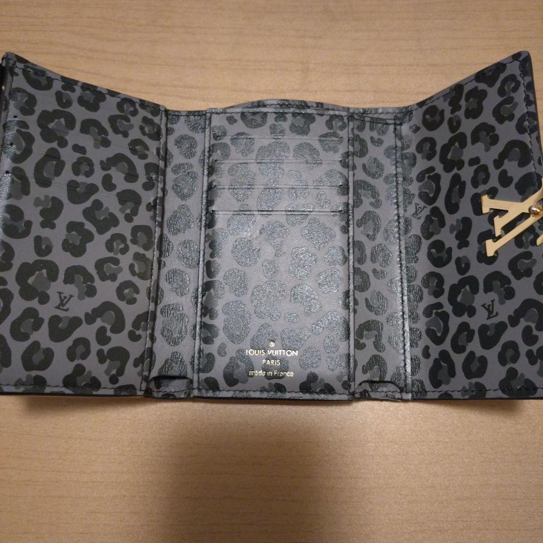 【ルイヴィトン】 ポルトフォイユ カプシーヌ レオパード