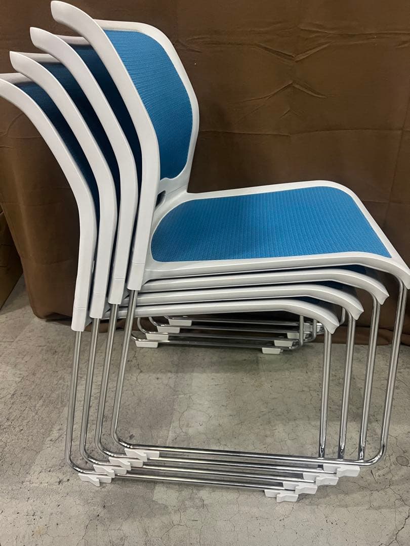 【4脚セット】コクヨ　スタッキングチェア　カラベル