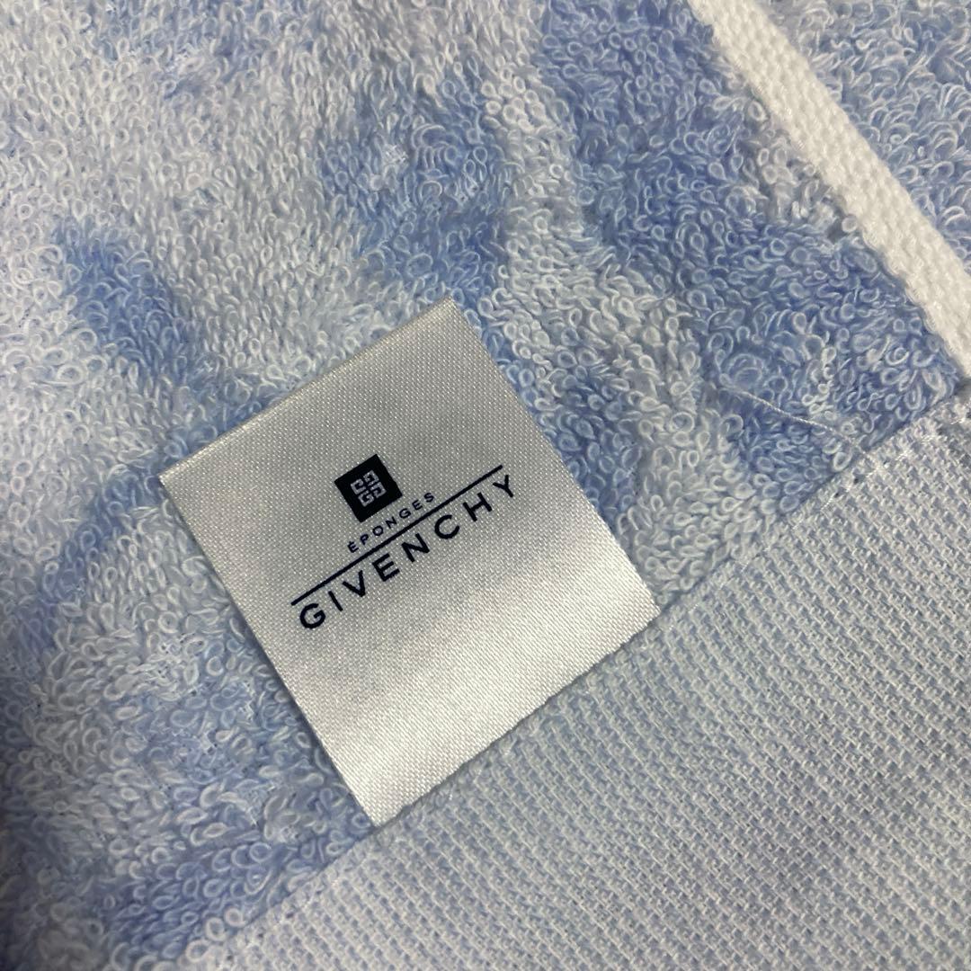 未使用品》 GIVENCHY バスタオル ジバンシーロゴ刺繍入り大判バス