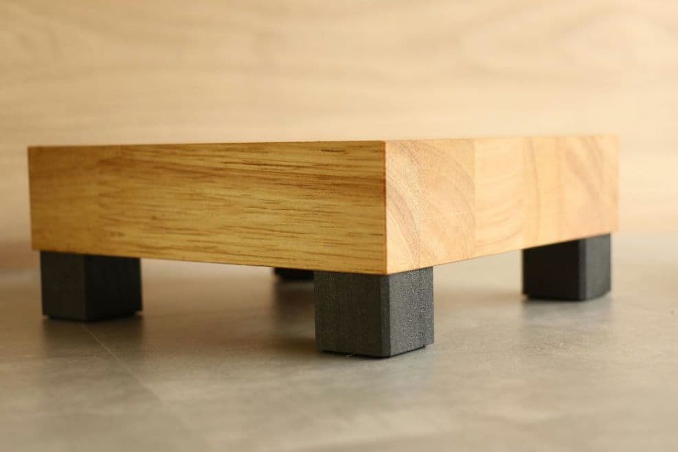 木製スピーカースタンド一対