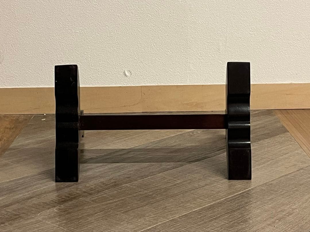 木製 無垢材 透かし 二本掛用 刀掛け 武具 刀装具