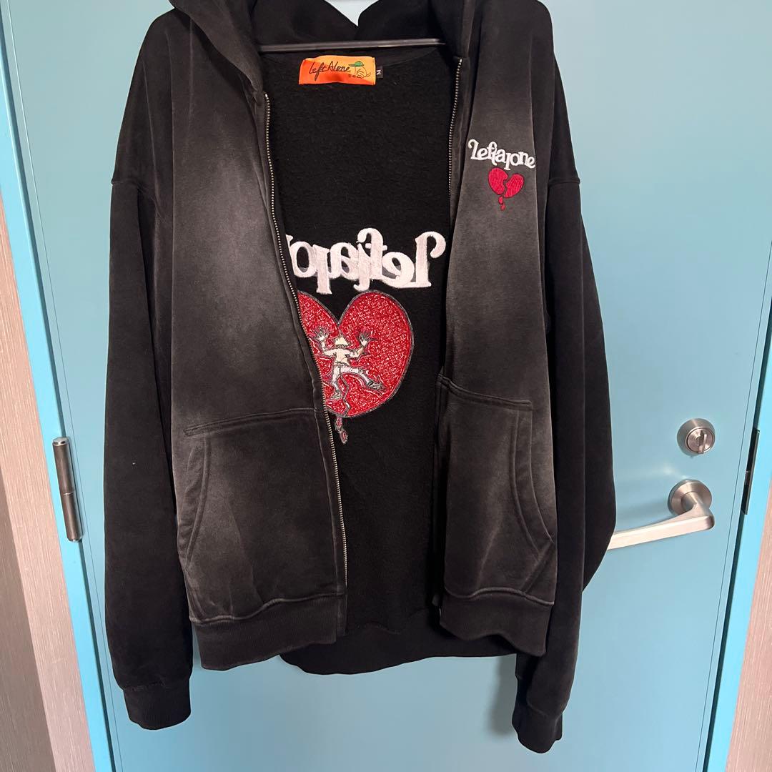 Left Alone ジップパーカー 黒 ハート刺繍 大阪印購入 値下げ可能です