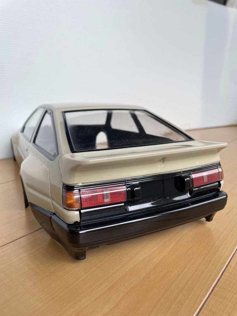アディクション　PANDEM TOYOTA　AE86 未使用塗装済みボディ