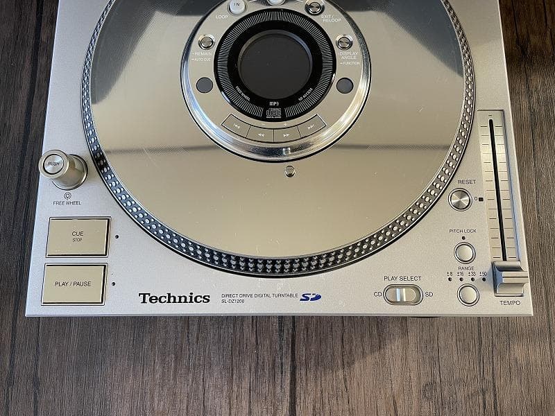 デジタルターンテーブル Technics SL-DZ1200 テクニクス Technics SL