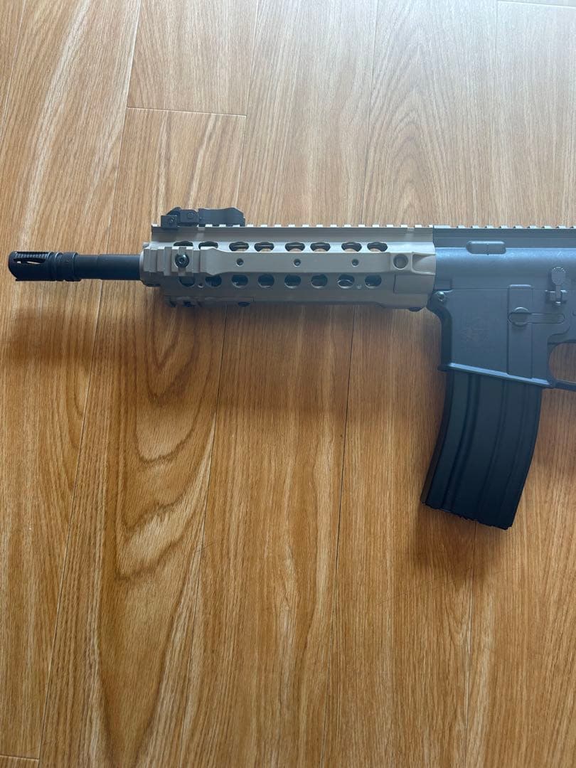 電動エアガン ブラック/グレー　SR-16-5.56mm