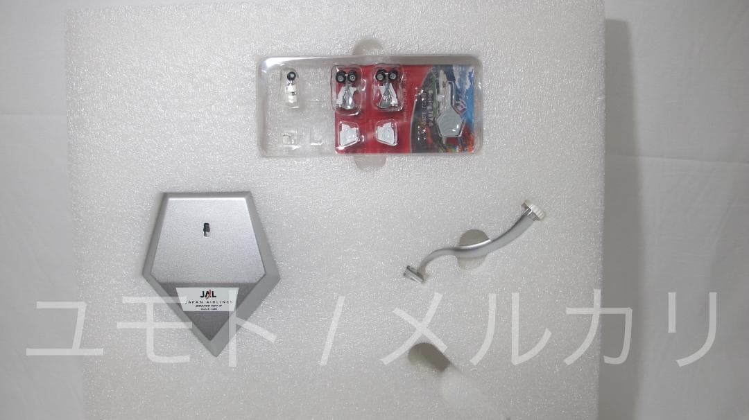 SQ Wings 日本航空 JAL 1:200 B787-8 JA822J