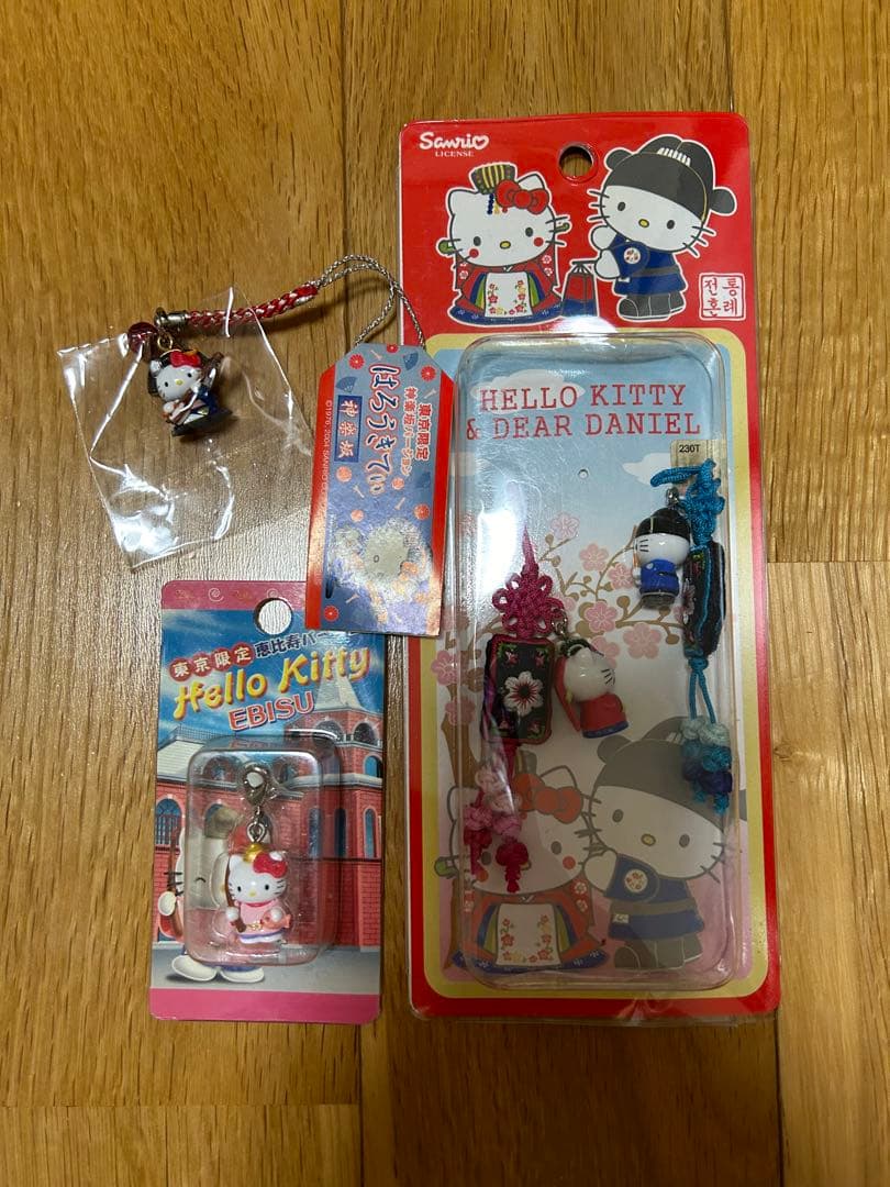 ハローキティ　ご当地ボールペン・シャープペンＡ