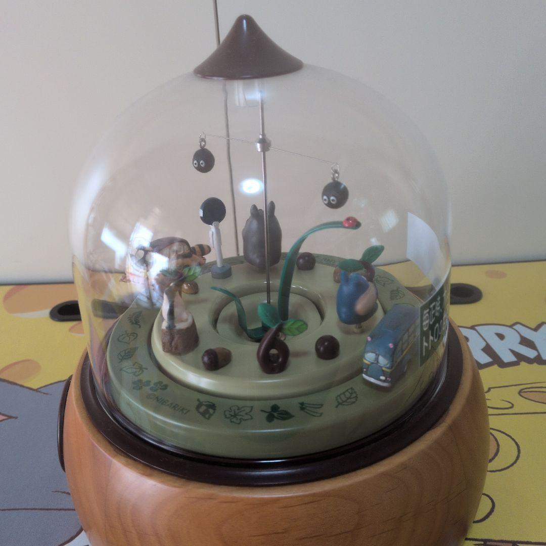 となりのトトロ スノードームオルゴール。