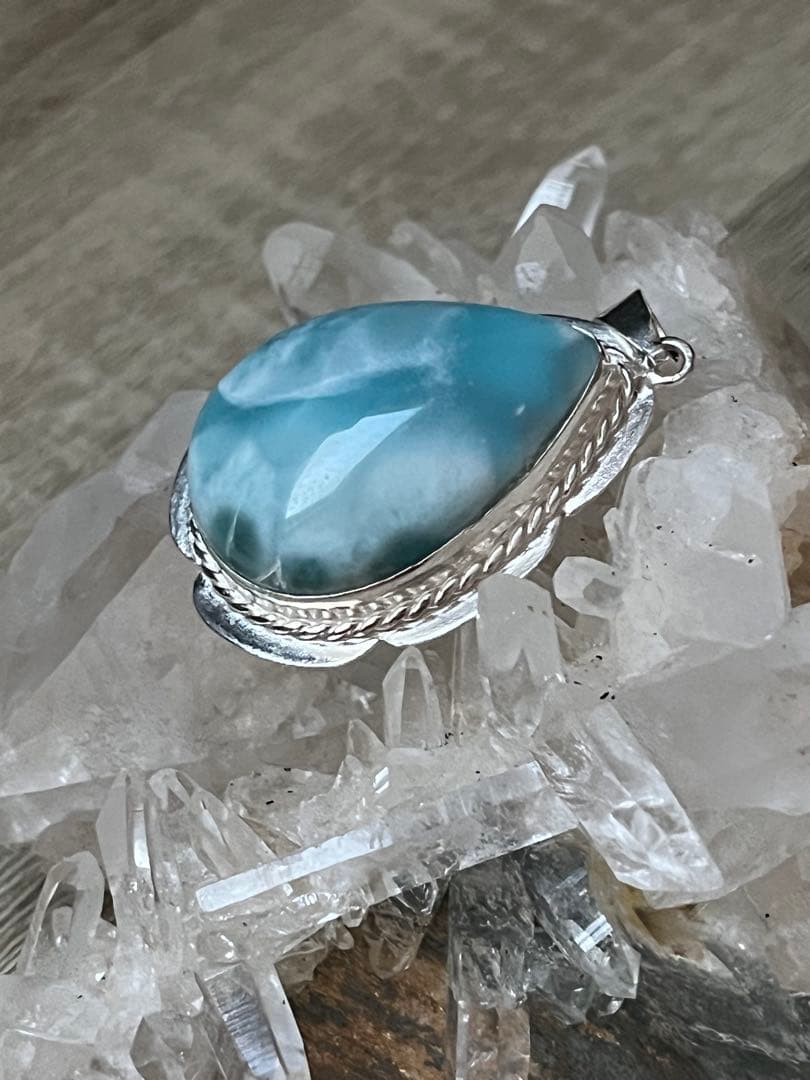 しずくちゃん ラリマーペンダント