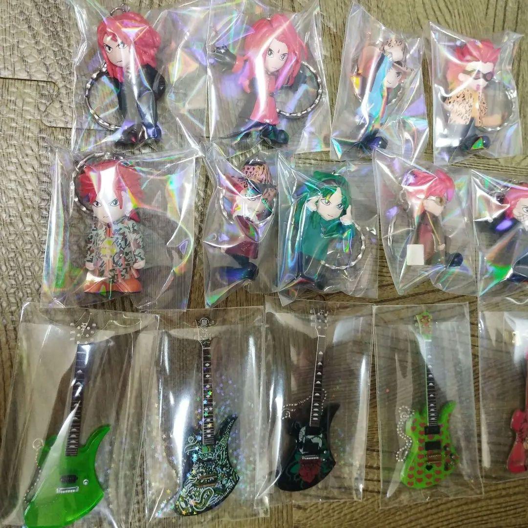 hide フィギュアキーホルダー ギター型ストラップとキャラクター 14個セット