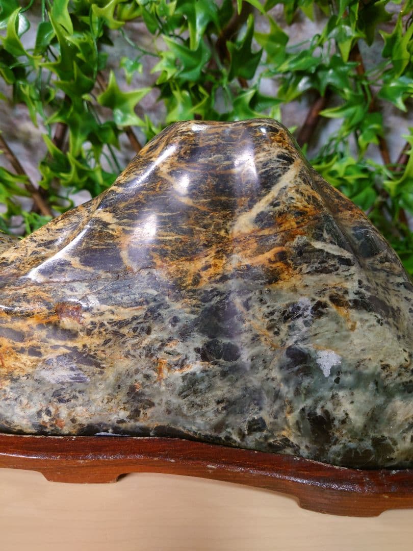 山の形の石の置物 台座付き 天然石 鑑賞石 骨董品 約45cm 5kg