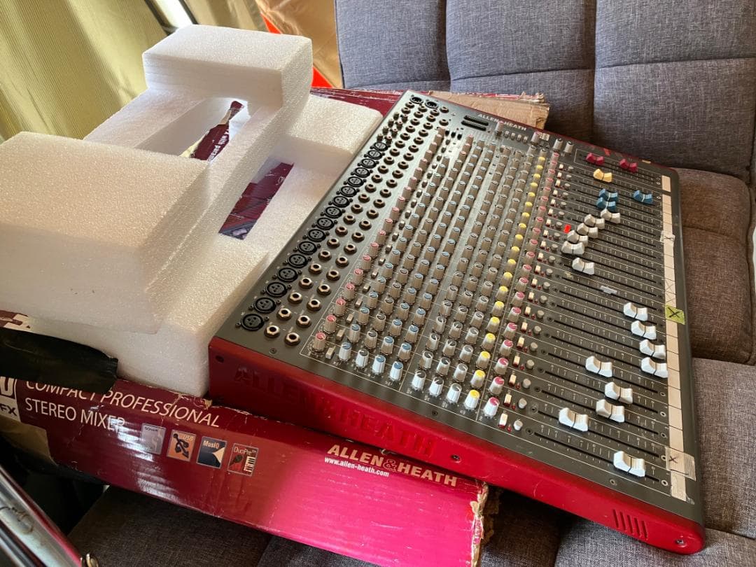 ALLEN&HEATH ZED-22FX　送料込み！