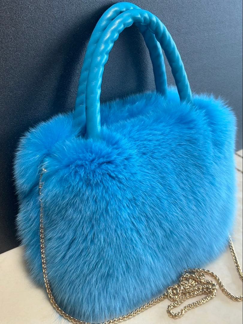 上質サガフォックスファーバッグ　ブルー　最安値