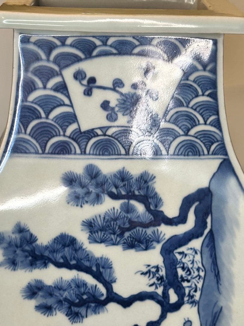 中国大清康熙年製 四方青花染付 双獅子耳花瓶 人物風景