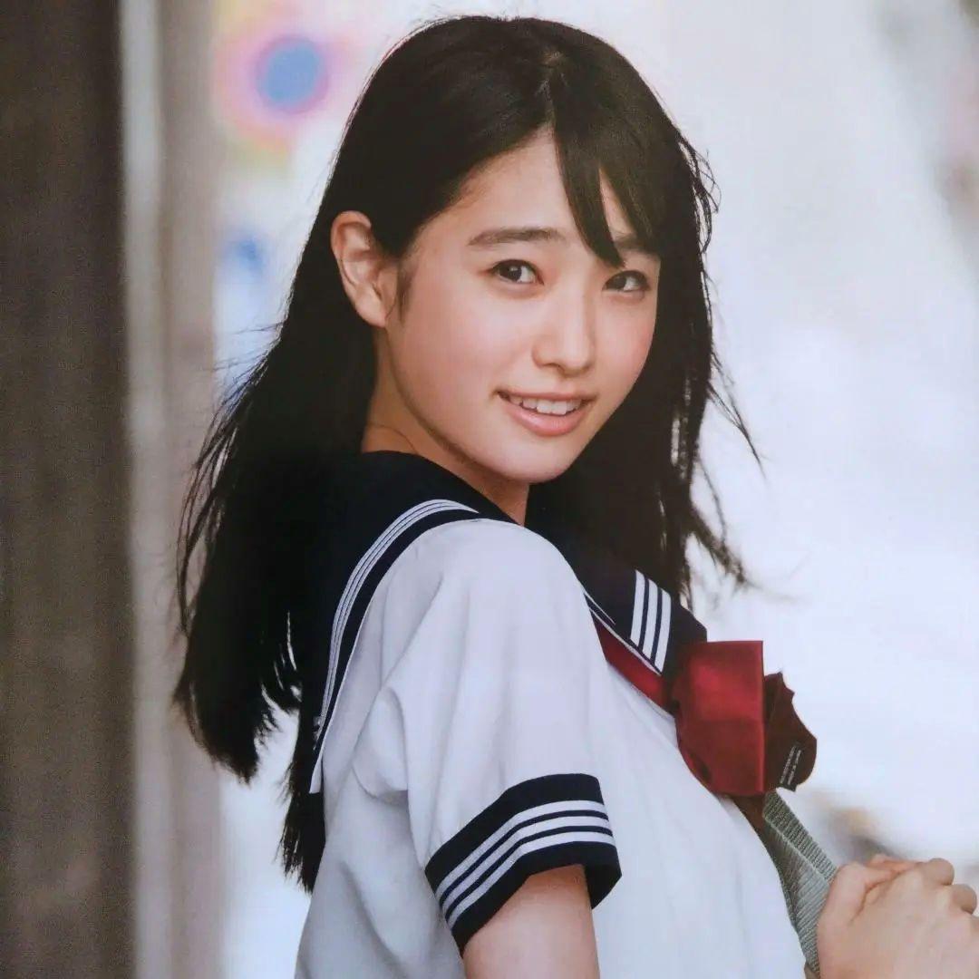 高橋ひかる/制服ポスター