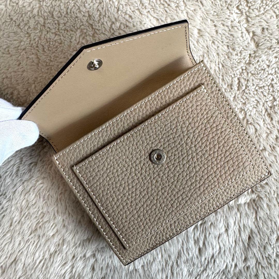 新品 BONAVENTURA ボナベンチュラ ラウラ バイフォールドウォレット