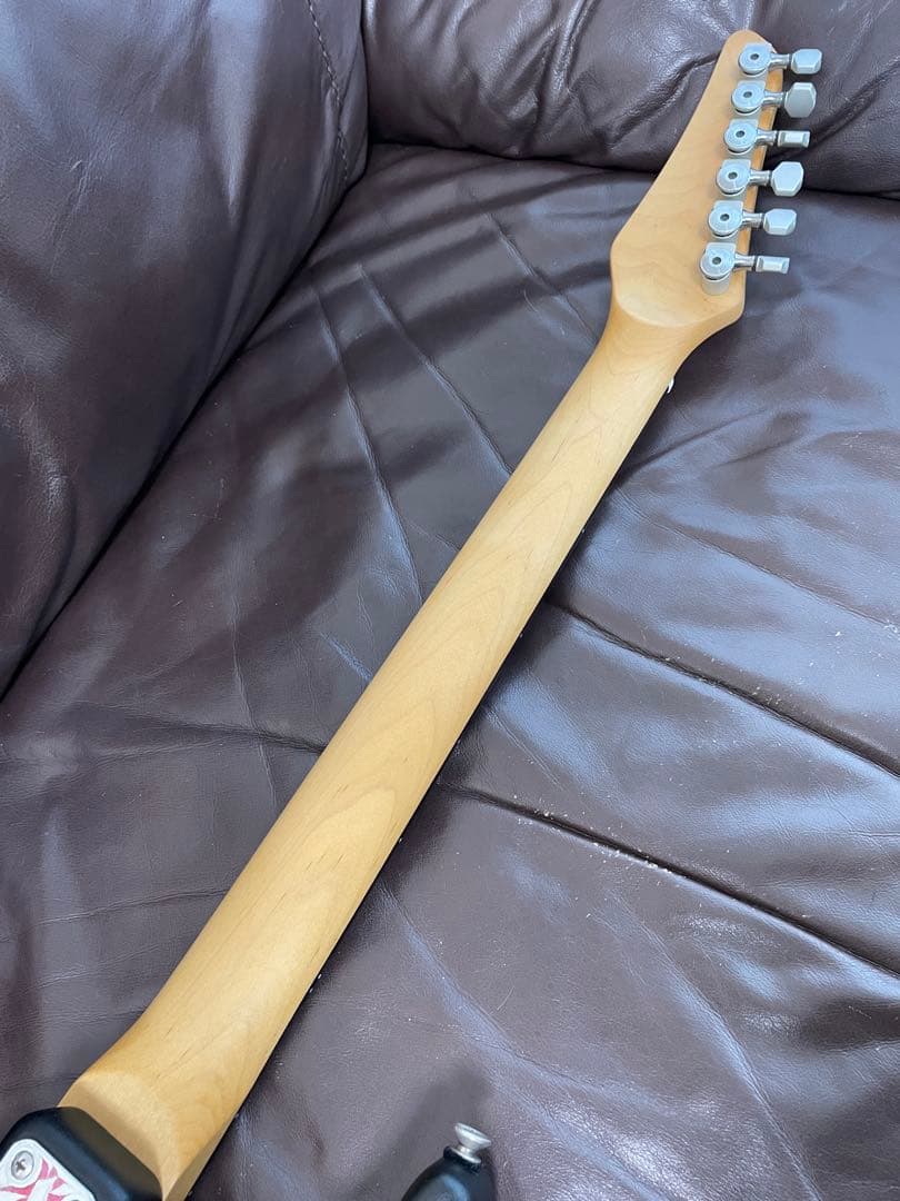 Carvin Bolt SSS エレキギター