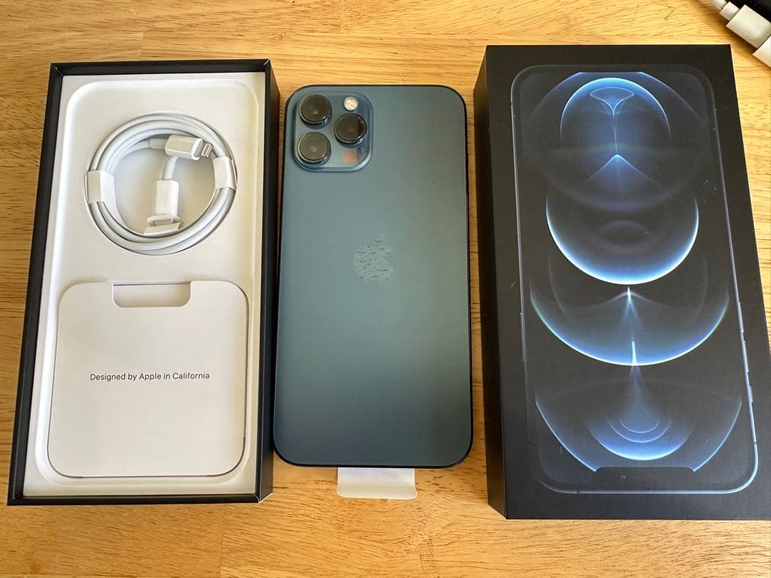 iPhone 12 pro max 256GBパシフィックブルー 本体と付属品