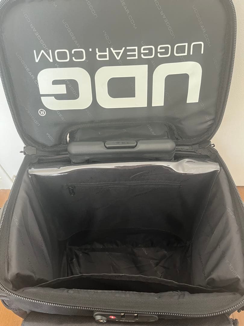 UDG キャリーケース ブラック 中型 DJ レコード ミキサー 収納