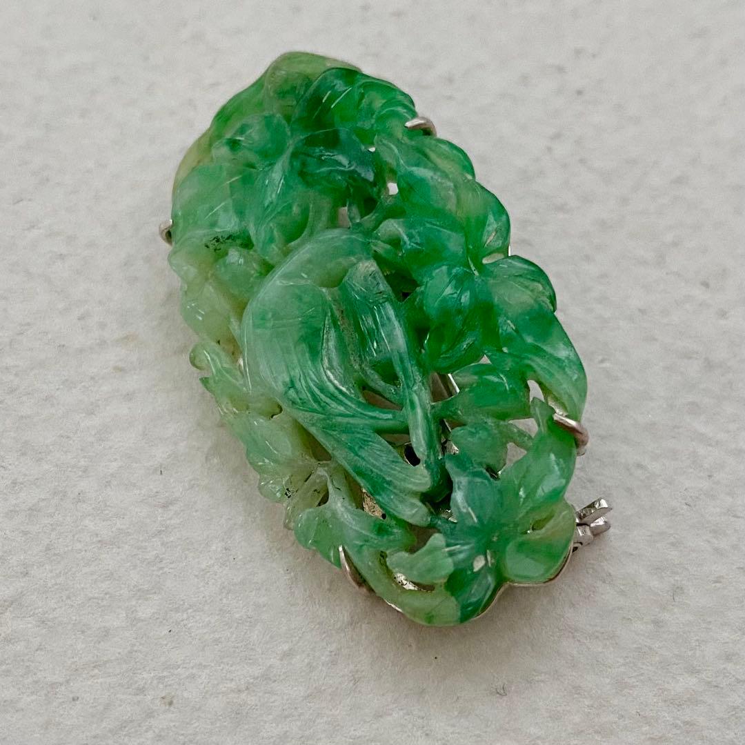 アンティーク翡翠ペンダント兼ブローチ 透かし柄の花鳥図透明感の良い