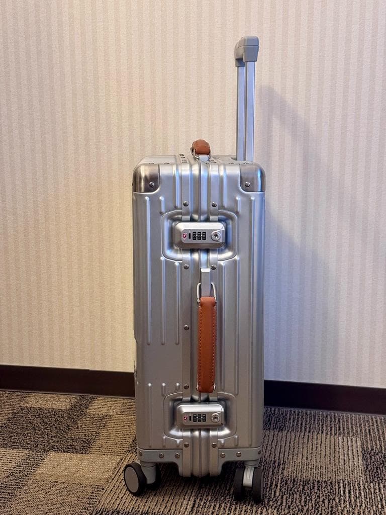 イノベーター スーツケース innovator inv1811 36L Sサイズ