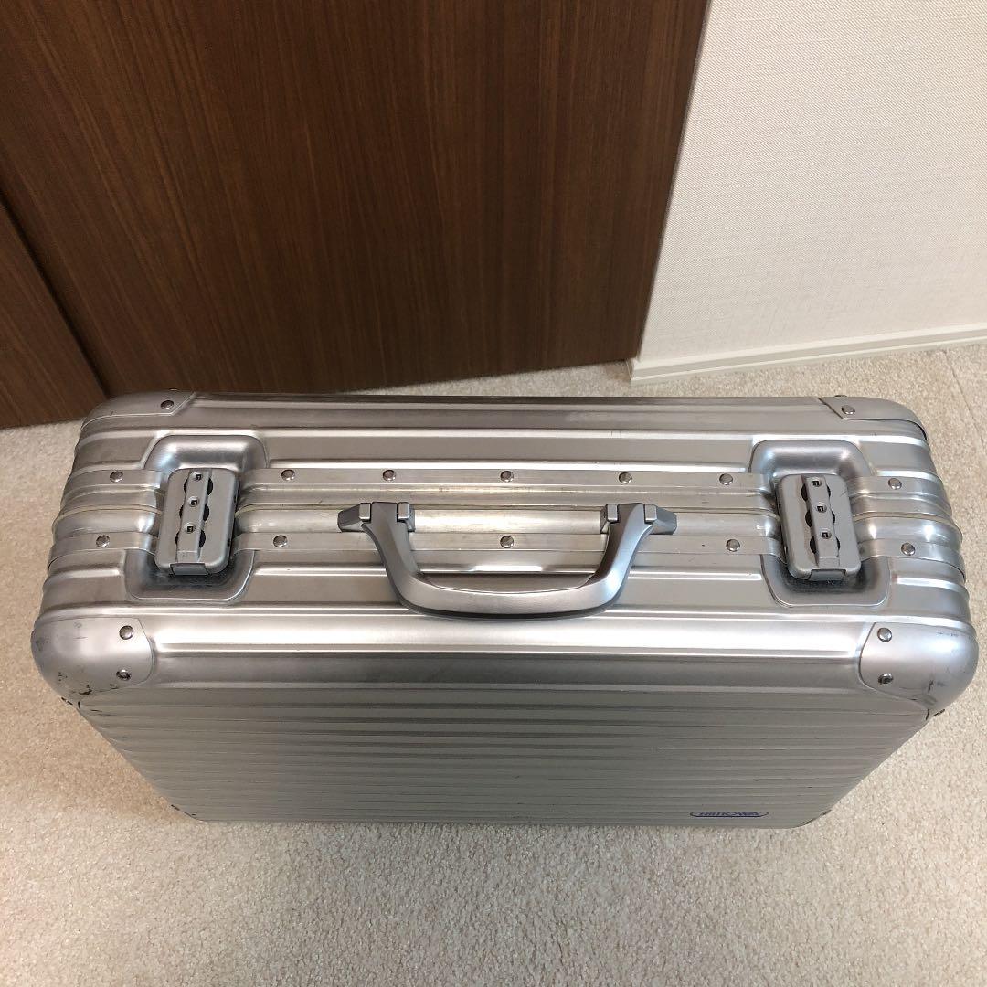 良品 リモワ トパーズ チタニウム 85L 4輪 キャリーケース 大容量 良品