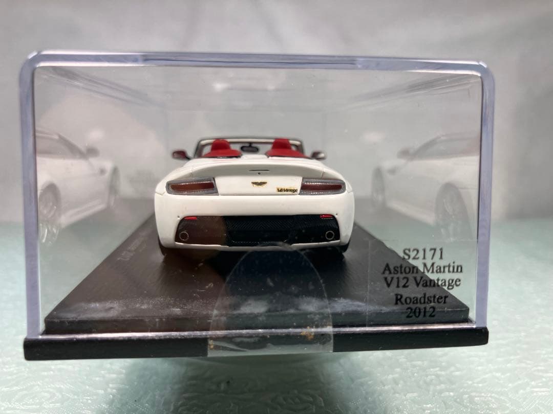 ミニカー Spark Aston Martin V12 Vantage Roadster