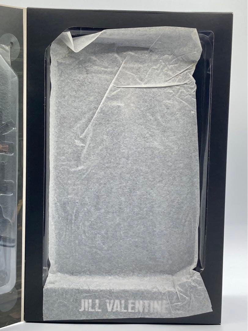 【未開封】 ホットトイズ ジル・バレンタイン 1/6 バトルスーツ版