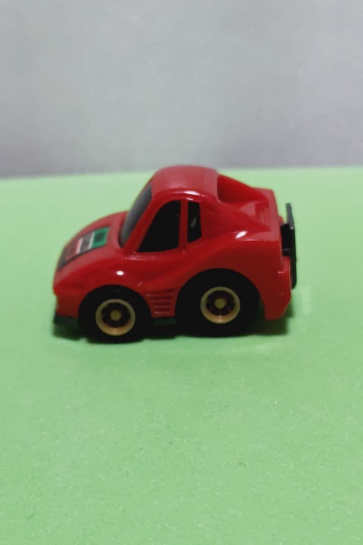 チョロＱ、フェラーリ・テスタロッサ・赤色