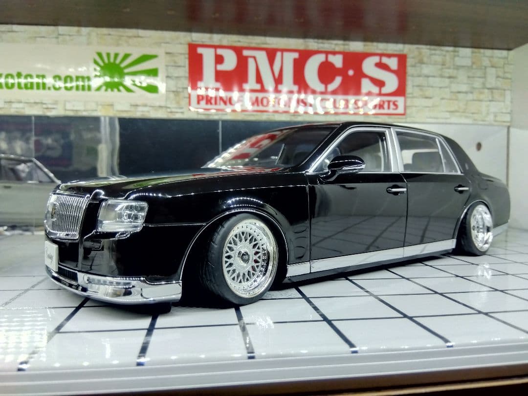 1/18 AUTOart トヨタ センチュリー 神威 (UWG60) カスタム