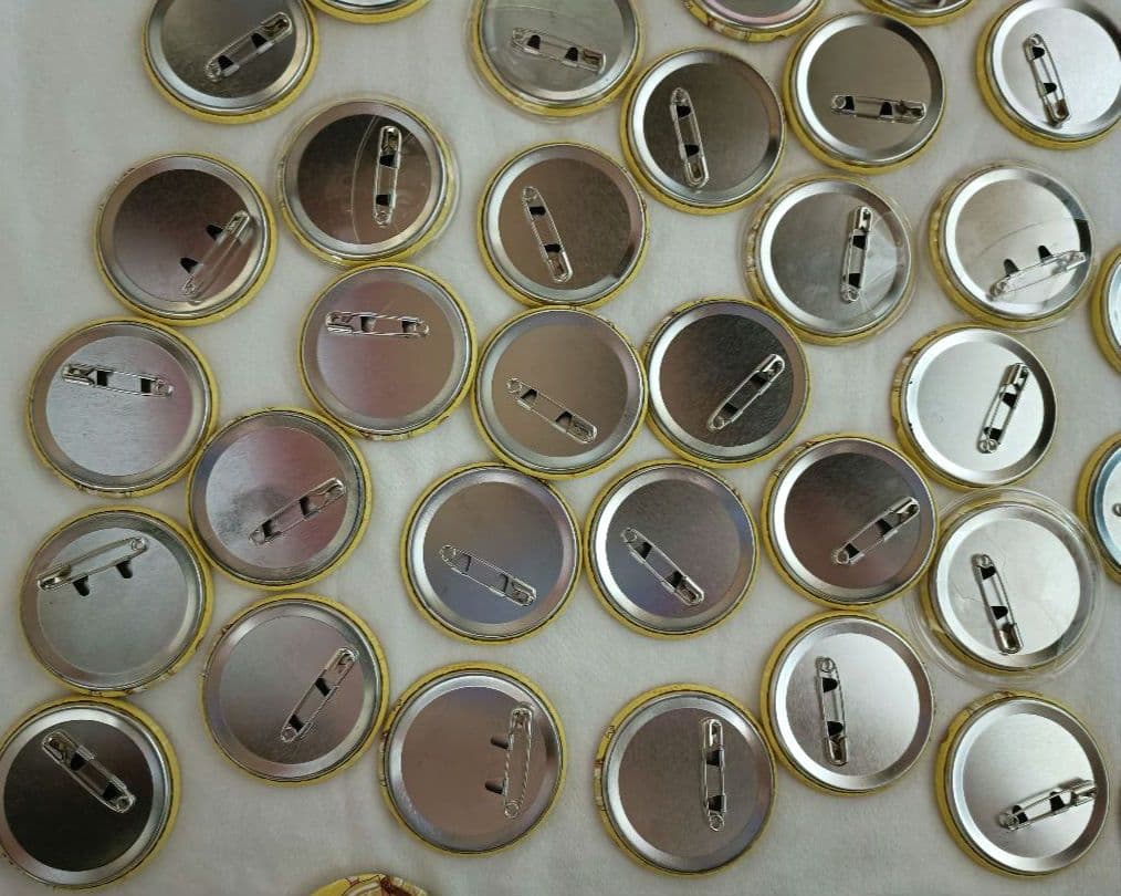 すとぷり　るぅと　缶バッチ　2022　summer デフォ