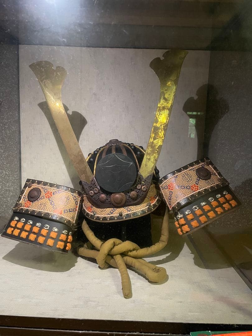 日本の武士の兜大人サイズ