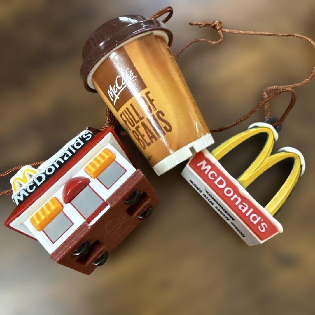 マクドナルド ファーストフード キーホルダーセット10個 - メルカリ