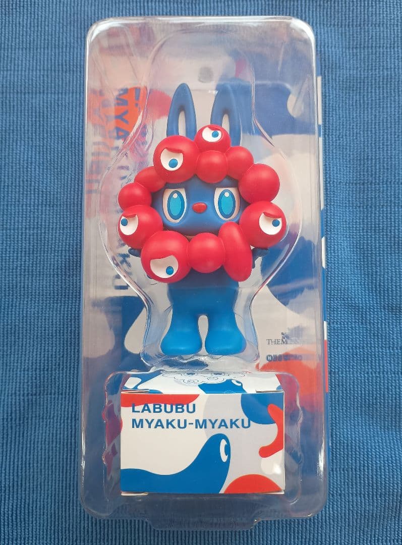 大阪万博限定 LABUBU ミャクミャクストラップ付フィギュア ラブブ