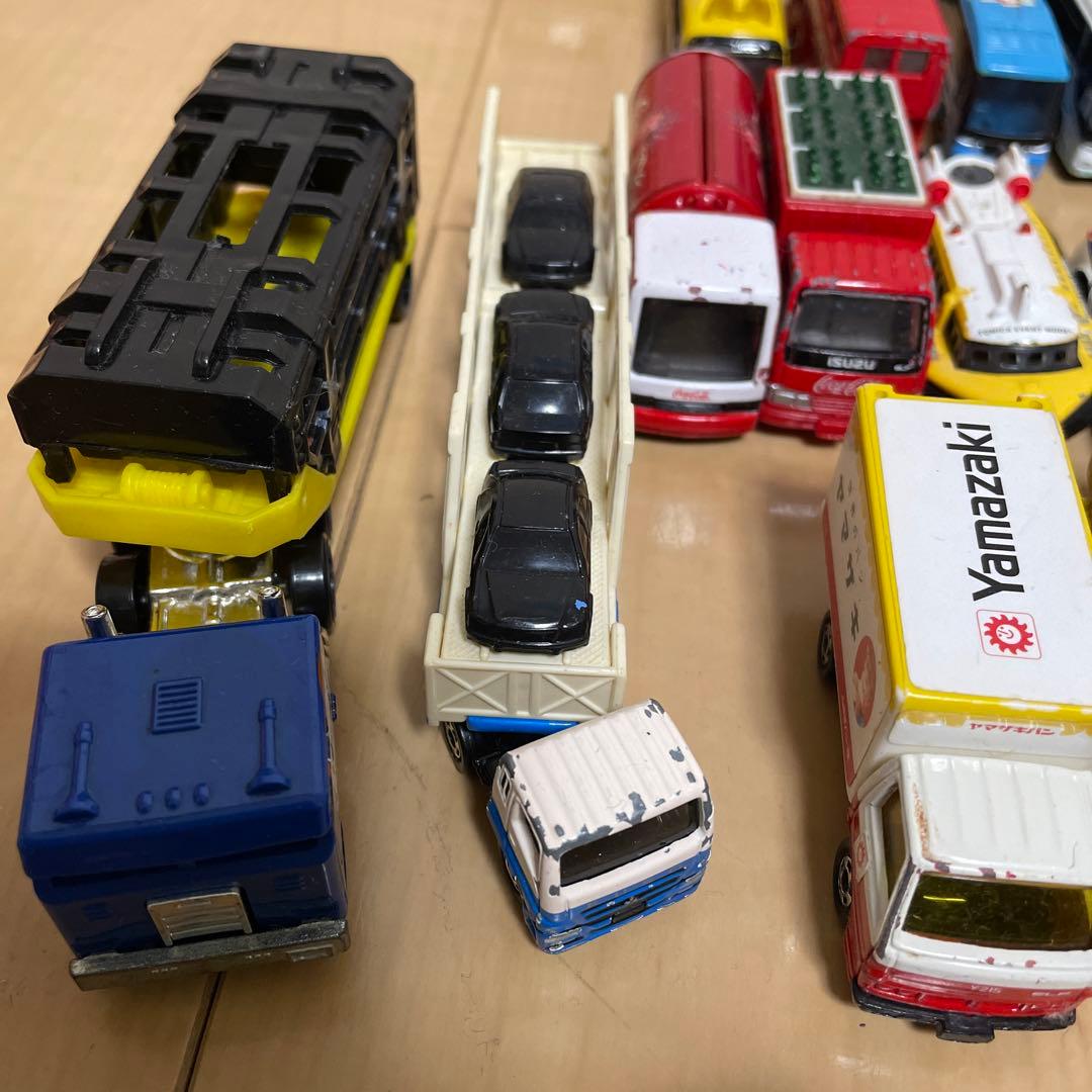 トミカまとめ売り　働く車　70台＋トラック