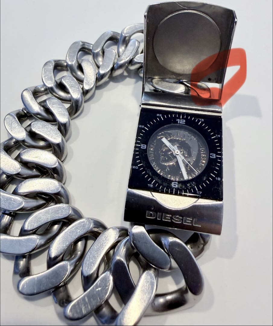 t*n様 【激レア】ディーゼル DZ-1144 シルバー 腕時計 y2k バング