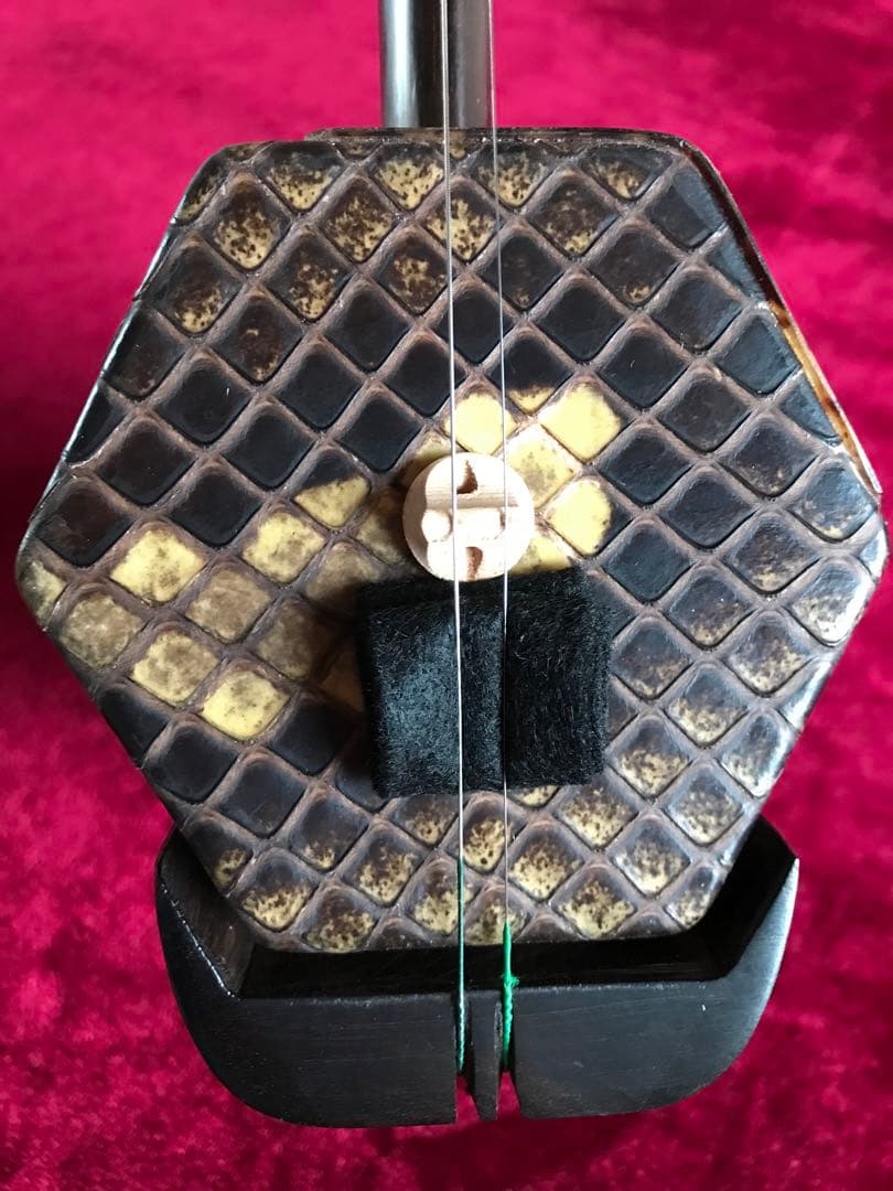 格安・二胡★最上級明清老紅木★錦蛇皮★古月琴坊・万其興製作★十年保証★必需品揃い