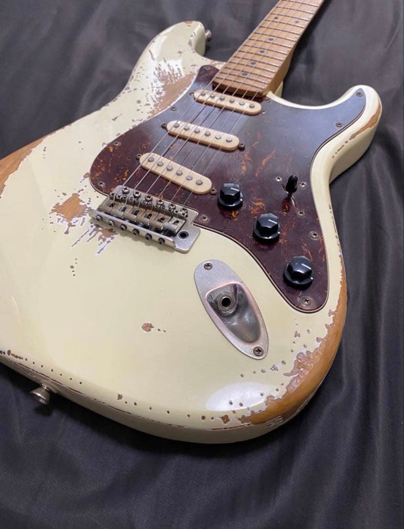 ストラトキャスタータイプ レリック加工