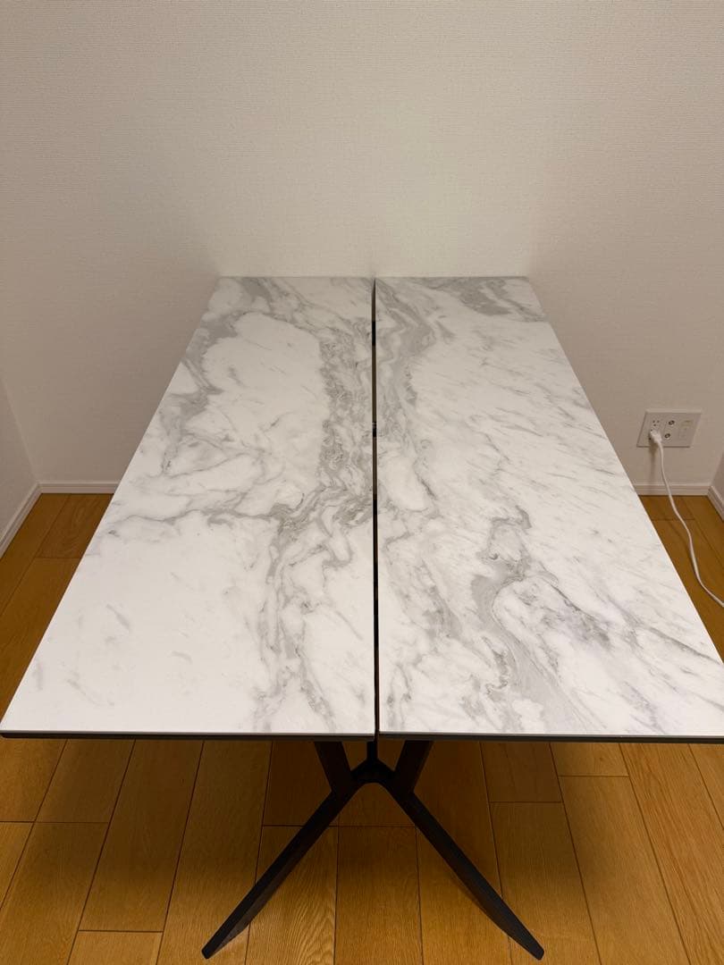 大塚家具　レイラ　テーブルのみ135cm