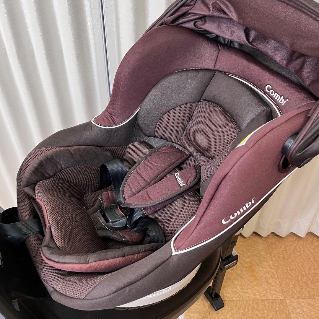 クリーニング済　☆綺麗☆　コンビ　新生児OK　ネルーム　ISOFIX　ブラウン