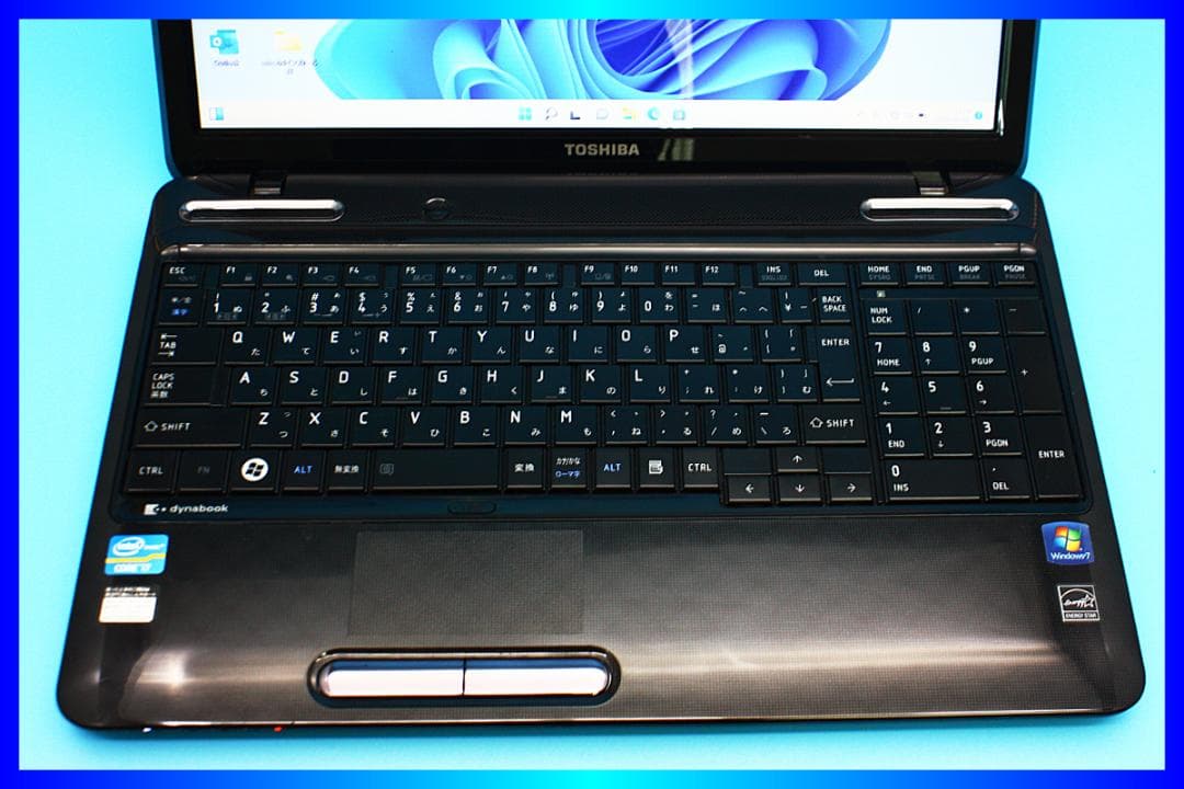 最上級Core i7/メモリ16GB/爆速SSD512GB 新Windows11