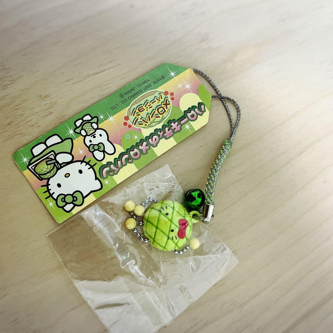 新品 ハローキティ 根付けストラップ メロンパンバージョン ご当地