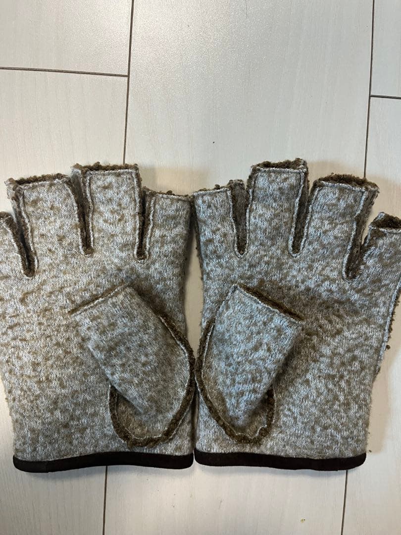 ヴィヴィアンウエストウッド 手袋 指なし フィンガーレスグローブ