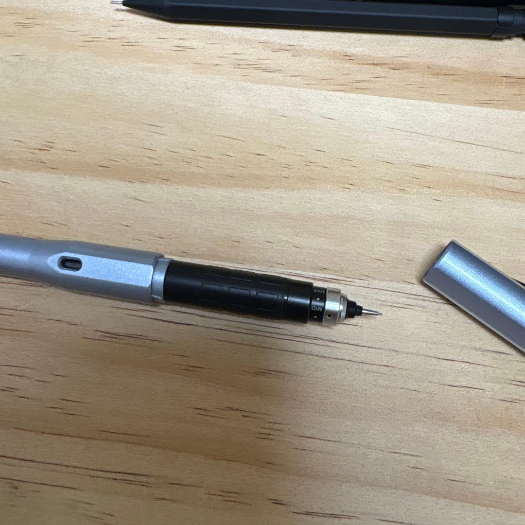 クルトガダイブカスケードブルー、エグゼクティブペンケースなどなど