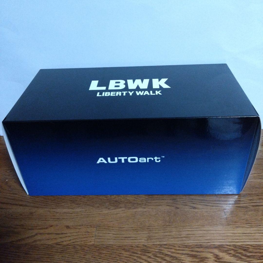 1/18LB-WORKSランボルギーニ　アヴェンタドール　リミテッドエディション