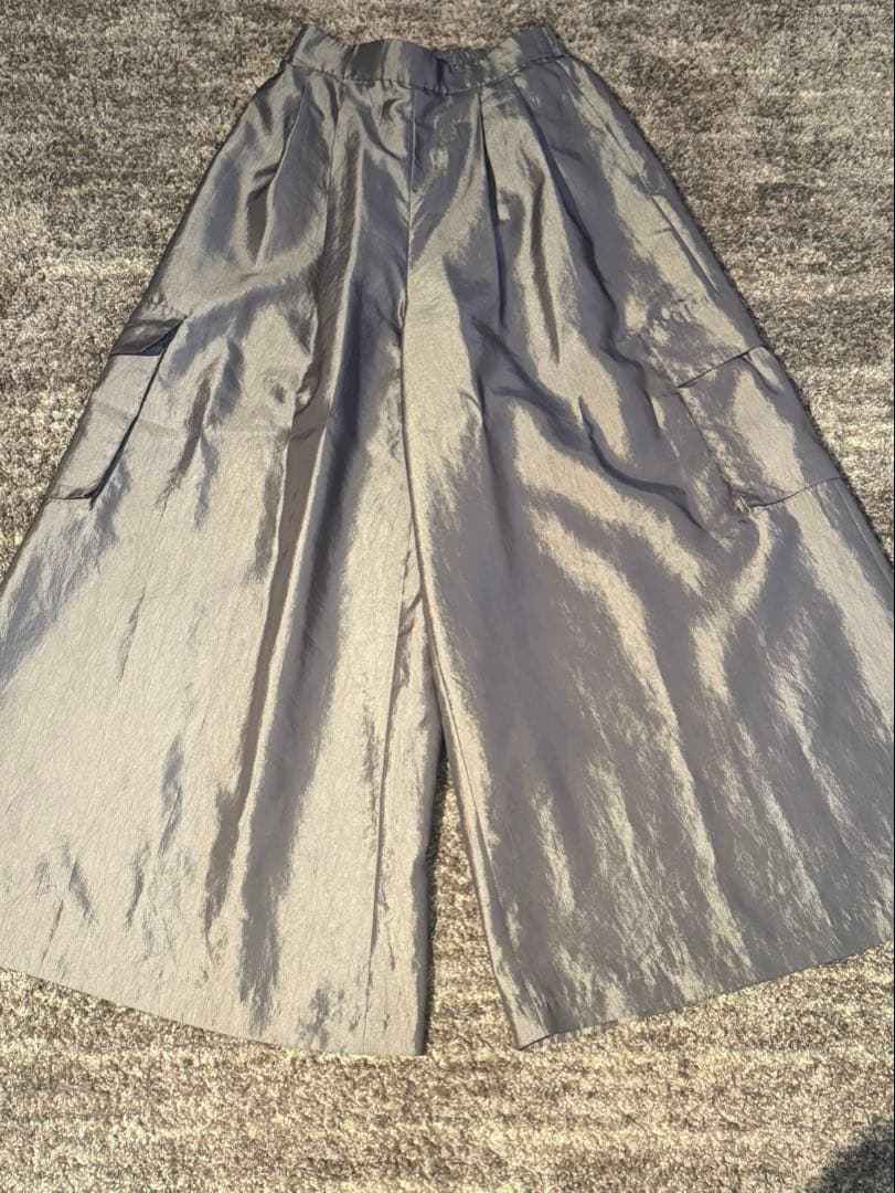 最安値】Lig. ワイドカーゴパンツ グレー サテンパンツ