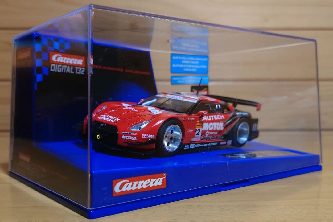 スロットカーカレラ日産GT-R GT500 NISMO MOTUL AUTECH